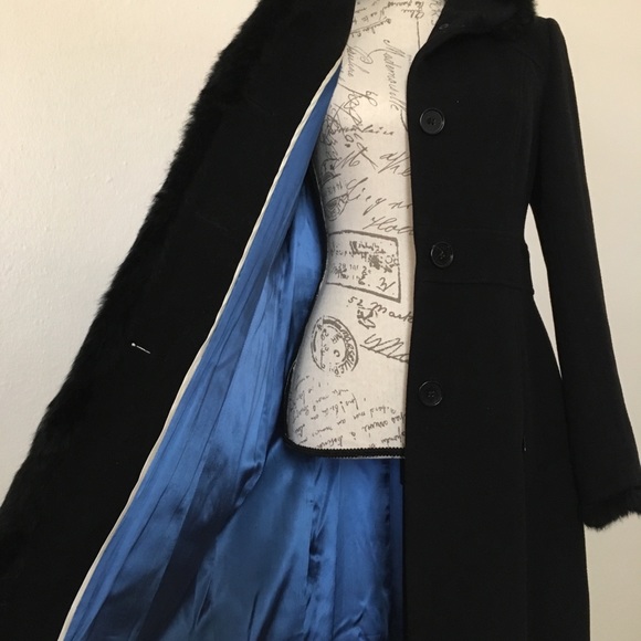 Black wool coat, size 8 - Picture 3 of 7